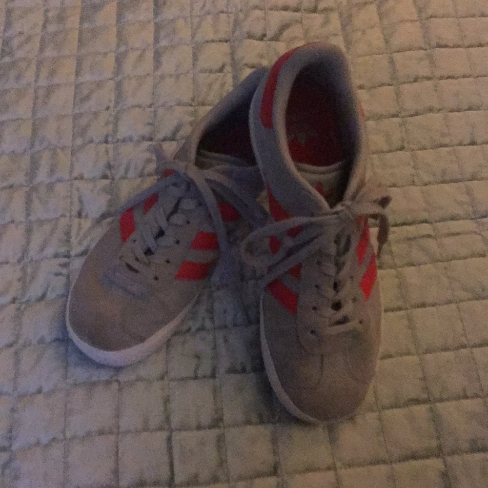 Kids Adidas Gazelle Tennis shoes